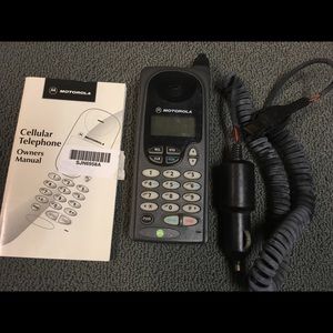 Vintage Motorola Cell Phone 1990’s